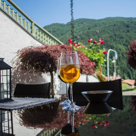 Garni Sant'antonio Con 3* 마돈나 디 캄필리오